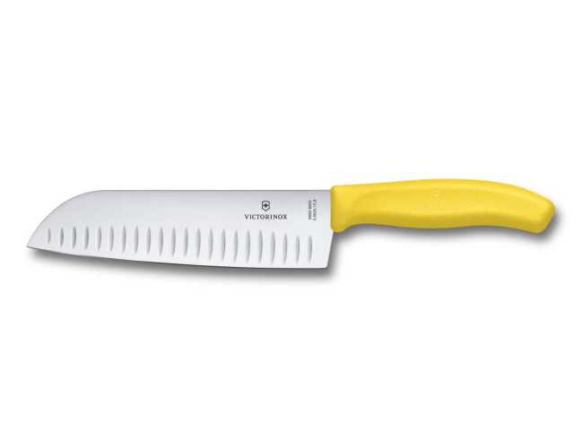 6.8526.17L8B Нож кухонный Victorinox Santoku, ребристое лезвие, 17 cм, желтый, блистер